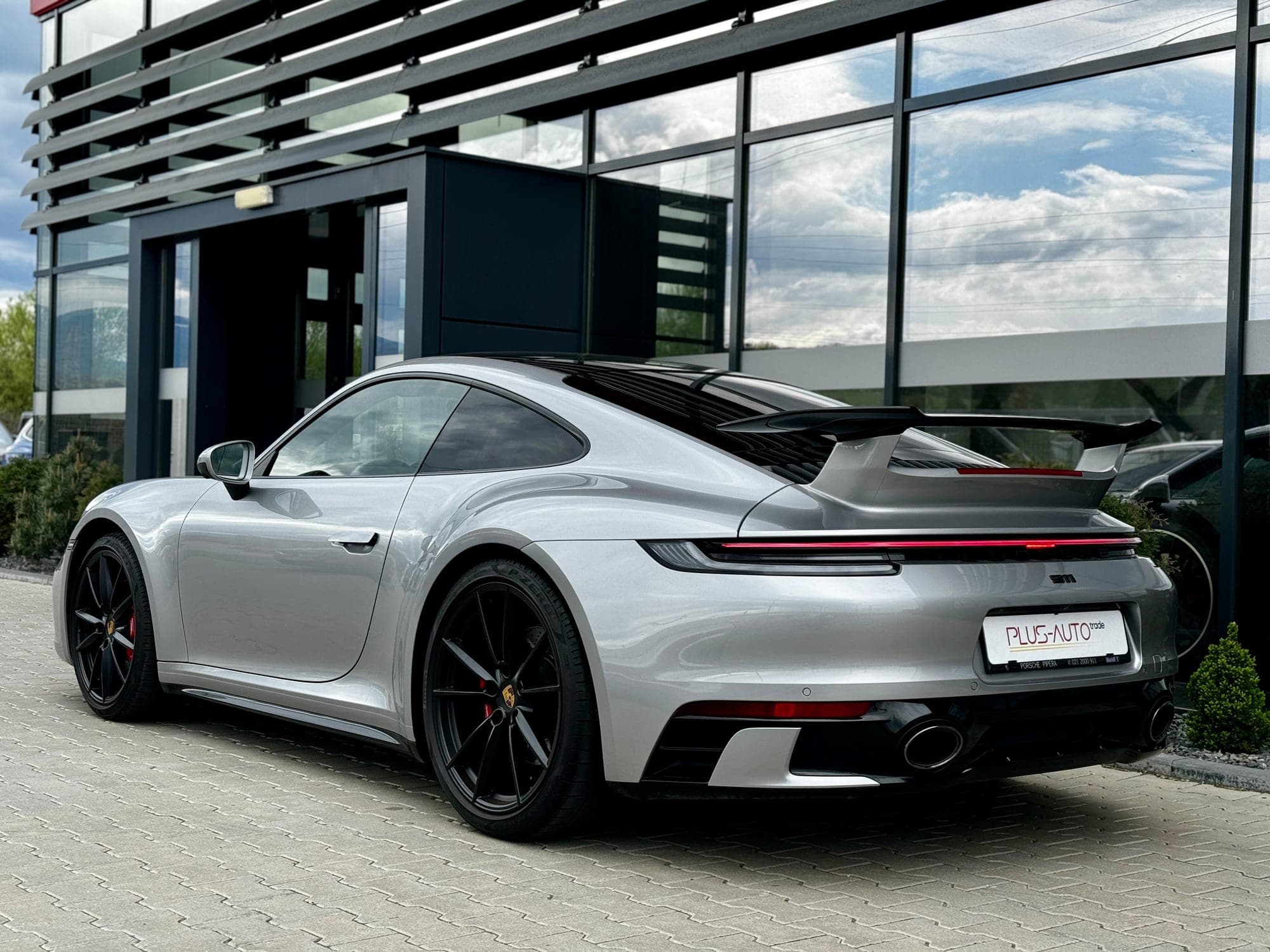 Porsche 911 livrat — selecție 992tst Sibiu · 11