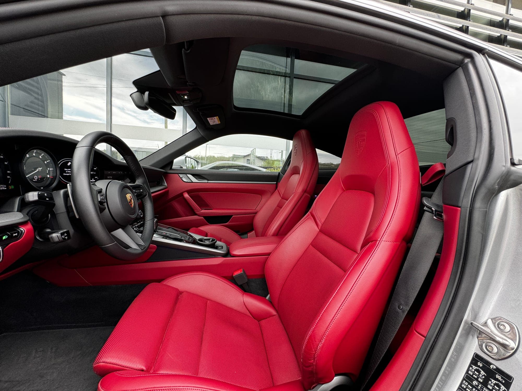 Porsche 911 livrat — selecție 992tst Sibiu · 16