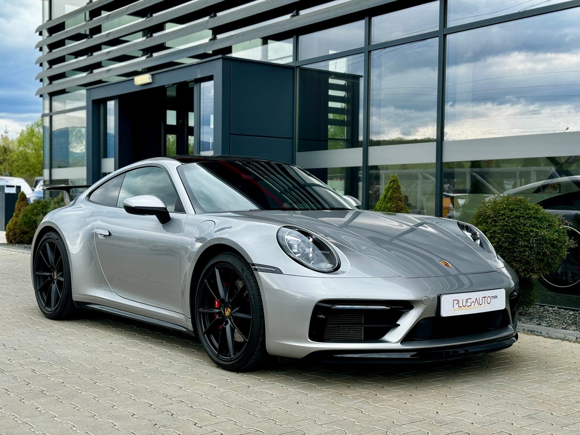 Porsche 911 livrat — selecție 992tst Sibiu · 25